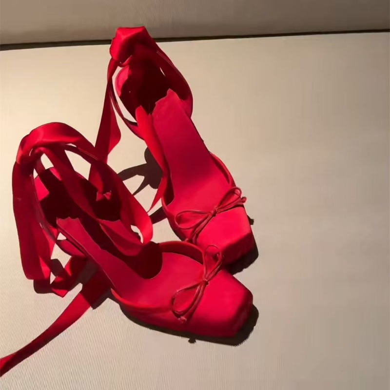 赤いハイヒール、プリーツリボン付き女性用ヘッドラップ、アンク - Women'S Shoes Quality のレビューと価格