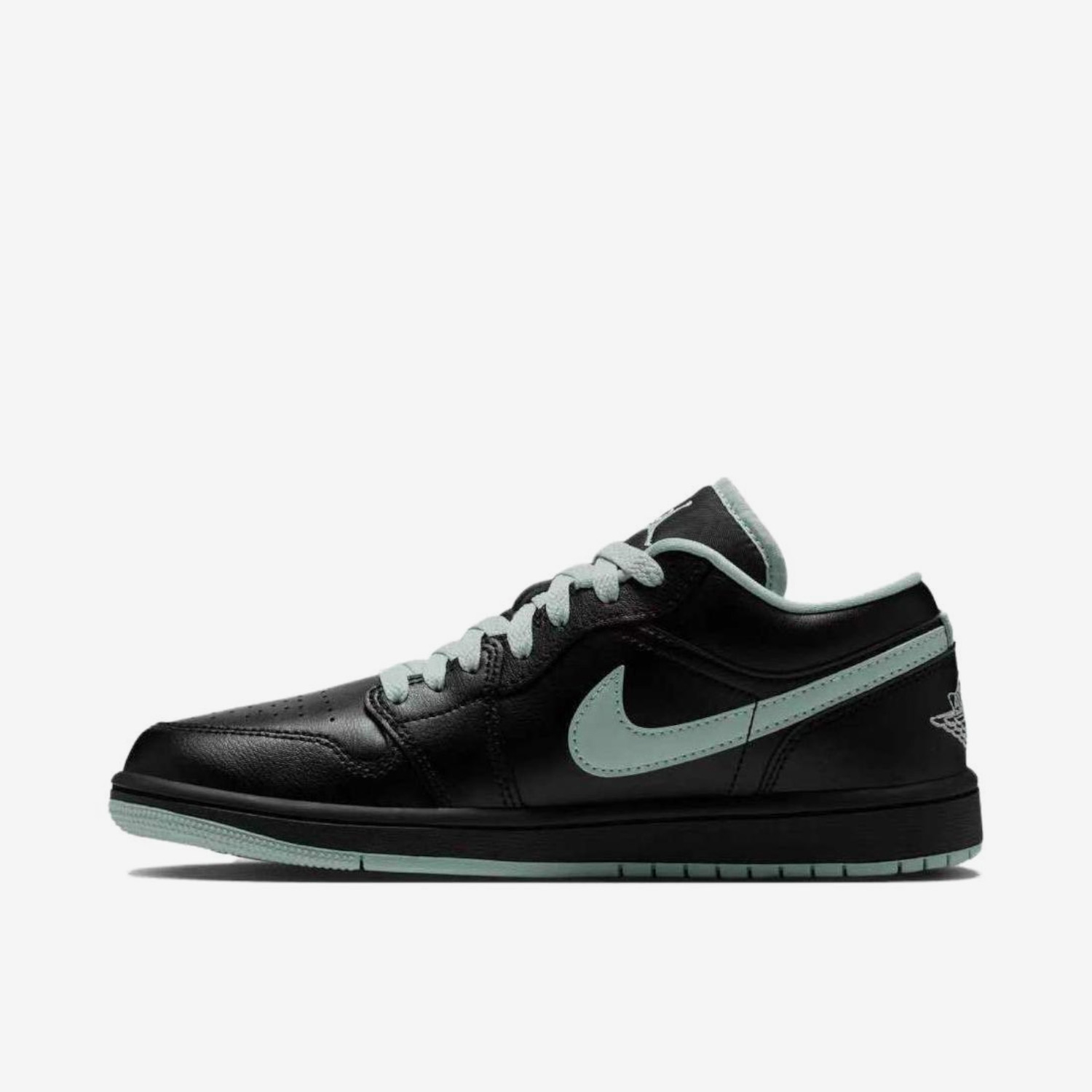 ナイキ正規品、ジョーダン レディース ローカット、通気性と耐 - Women'S Shoes Nike Jordan のレビューと価格