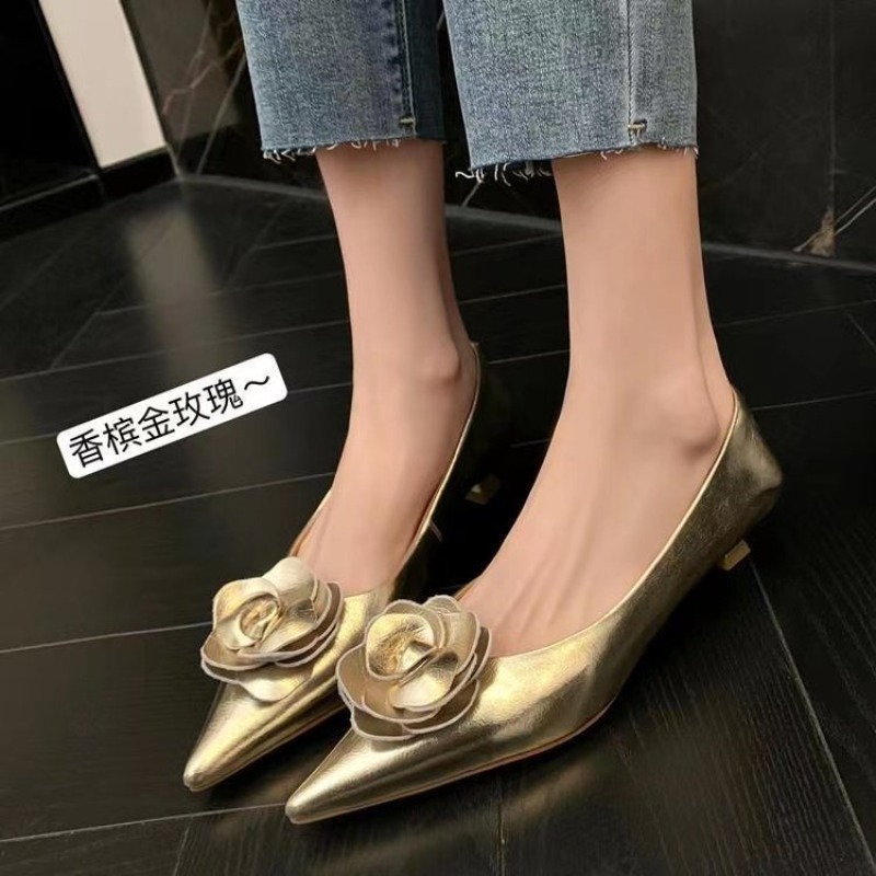 女性の豪華な高品質のパテントレザーの花柄ハイヒール、セクシー - Mule Slip On のレビューと価格